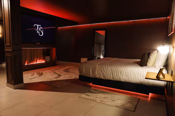 Suite romantique avec jacuzzi privé Benahat — photo 4